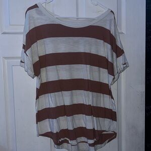 24/7 Mauracies T-Shirt/Blouse